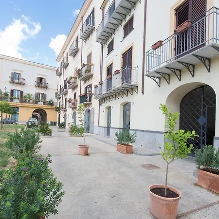 Magione With Terrace By Wonderful Italy Palermo